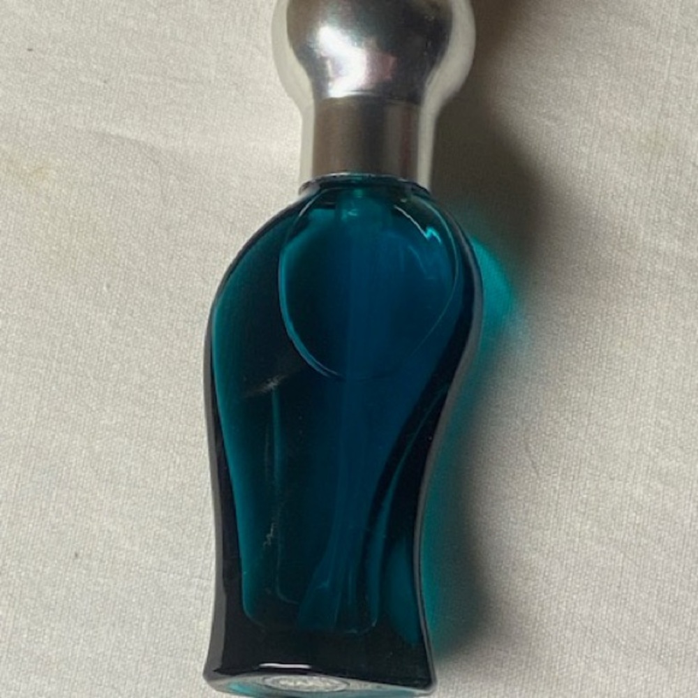 Wings by Georgio Beverly Hills Men’s Eau de Toilette Spray 7.5mL .25 fl oz - Picture 2 of 3